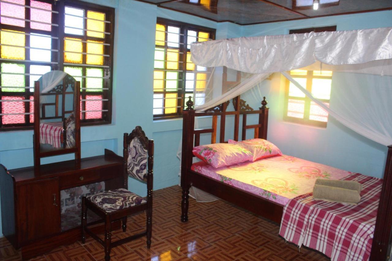 Bottoms Up Hostel Zanzibar Bagian luar foto
