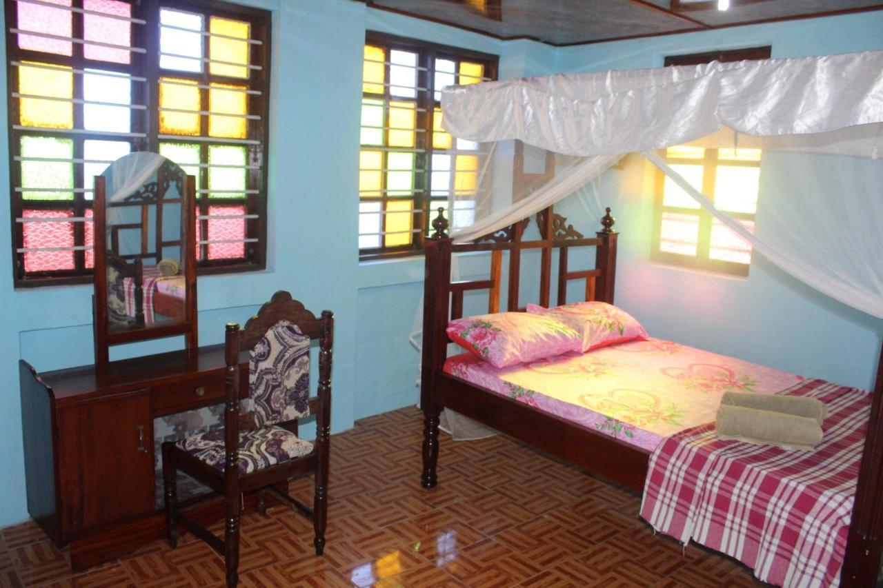 Bottoms Up Hostel Zanzibar Bagian luar foto